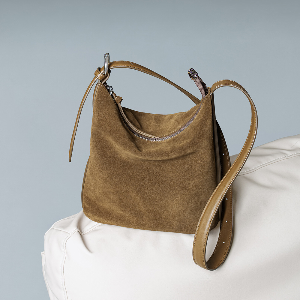 Interior Design Style - Damska torebka typu bucket bag ze